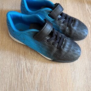 Kids' Black and Blue indoor soccer cleats